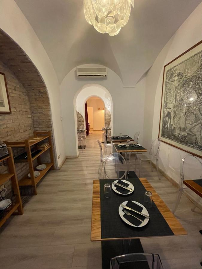 Domus Colosseo Hotel Roma Esterno foto