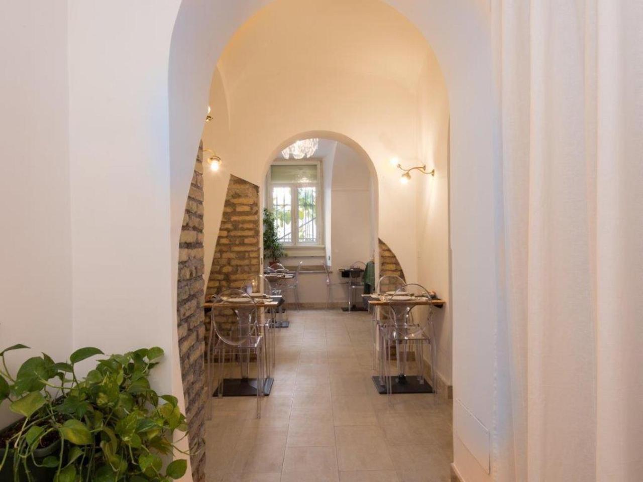 Domus Colosseo Hotel Roma Esterno foto